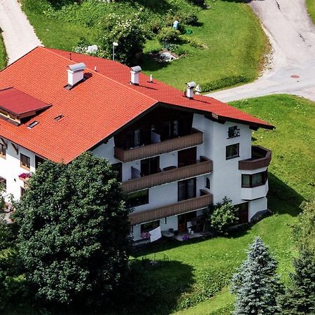 Haus Schoene Aussicht Berwang Bagian luar foto