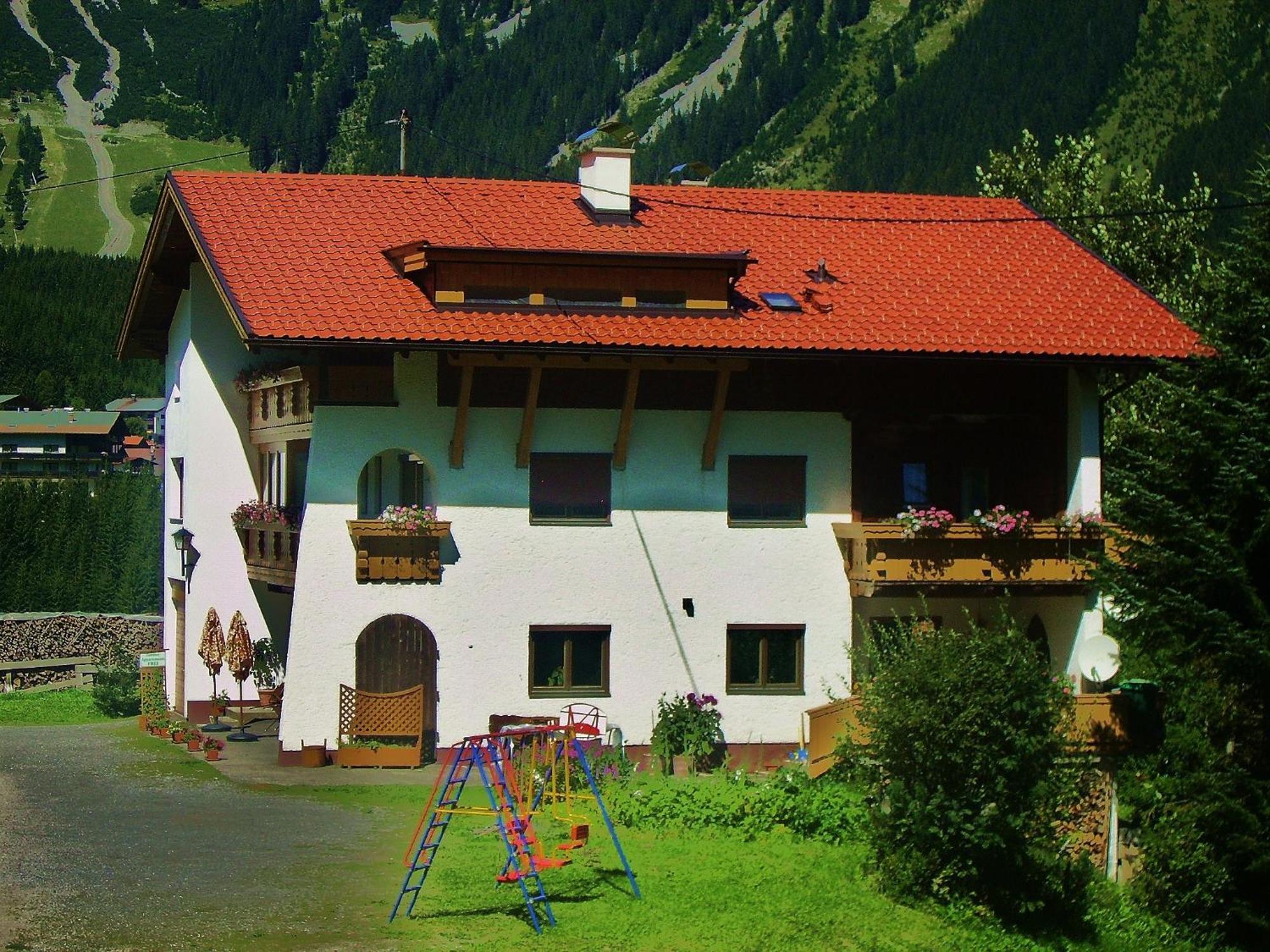 Haus Schoene Aussicht Berwang Bagian luar foto